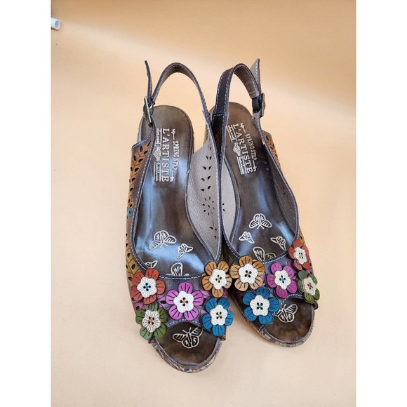 Spring Step Brown Floral Wedge Sandals - Picture 4 of 11